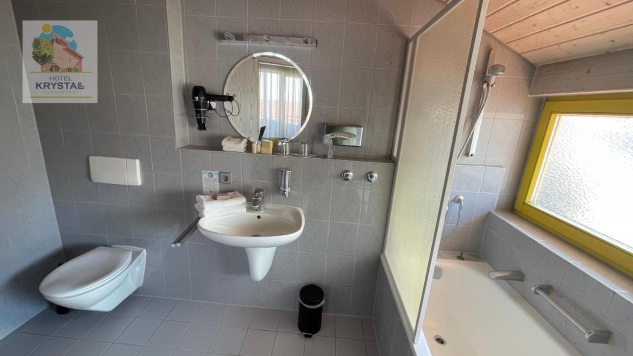 Krystall Hotel فيلدرستادت المظهر الخارجي الصورة