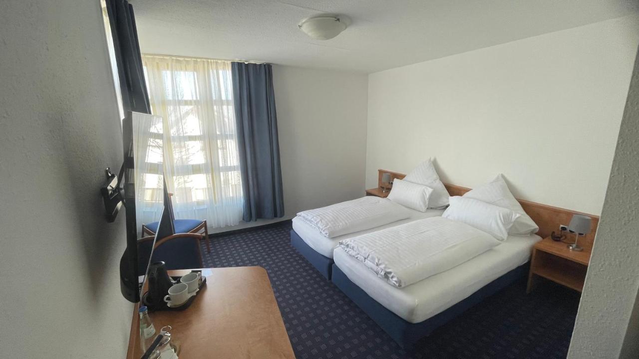 Krystall Hotel فيلدرستادت المظهر الخارجي الصورة